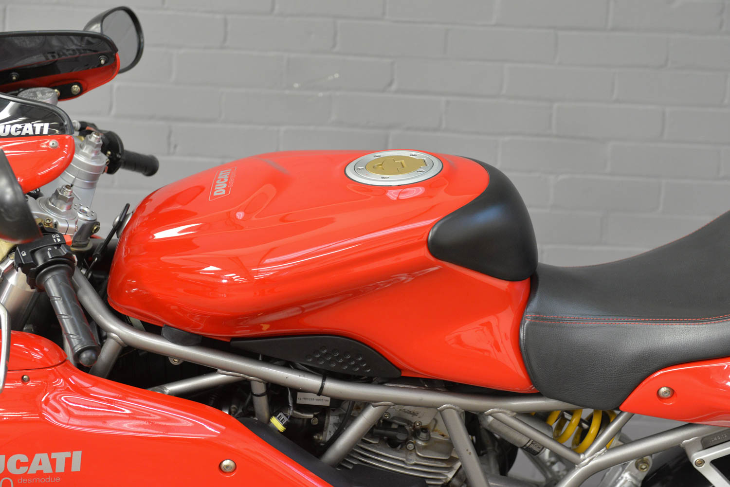 2001 Ducati 900 SS ie