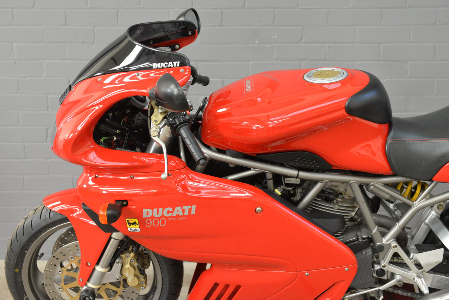 2001 Ducati 900 SS ie