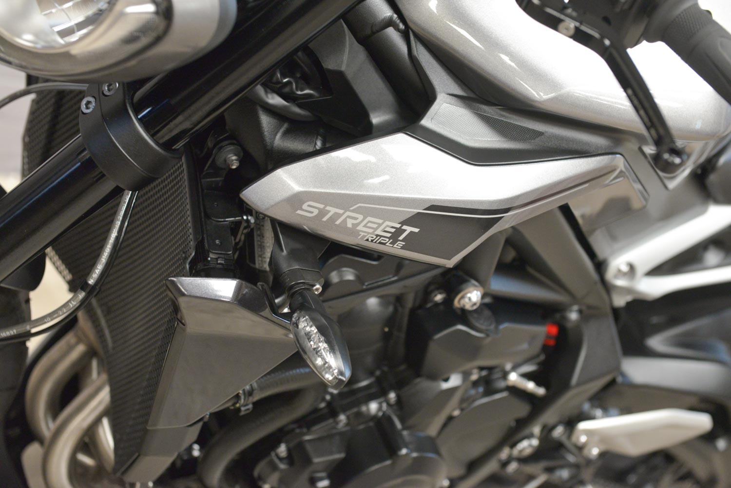 2023 Triumph Street Triple 765 R