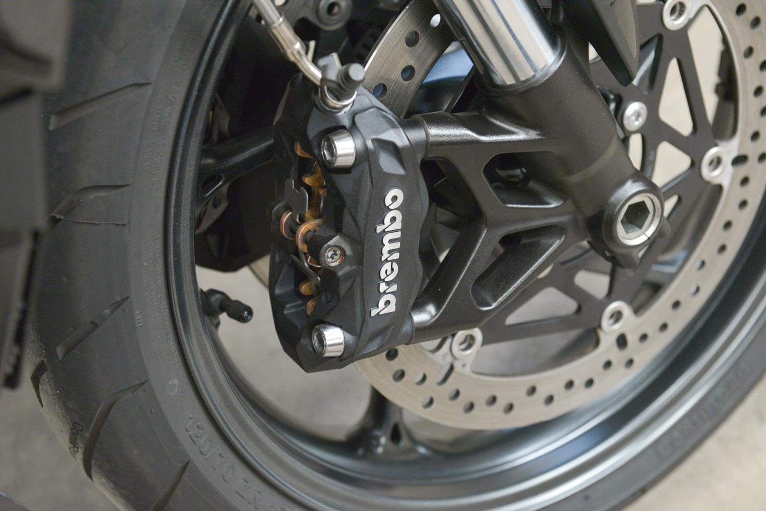 2023 Triumph Street Triple 765 R