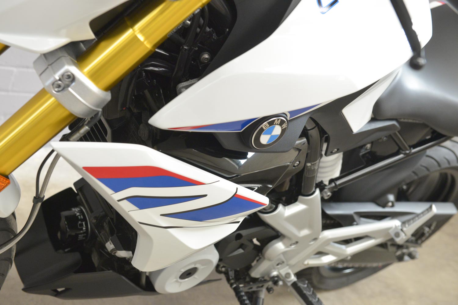 2017 BMW G 310 R