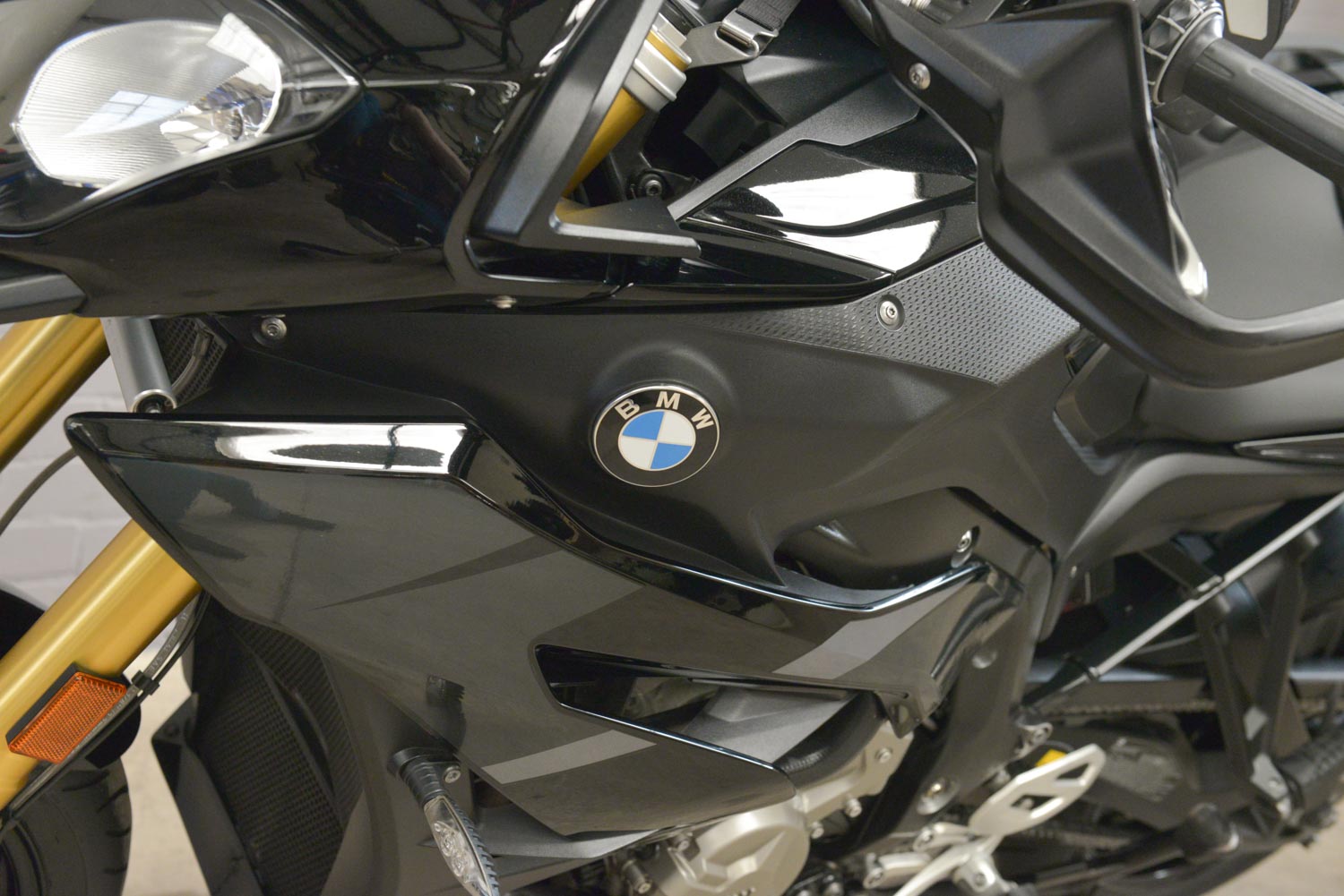 2018 BMW S 1000 XR Sport SE Triple Black