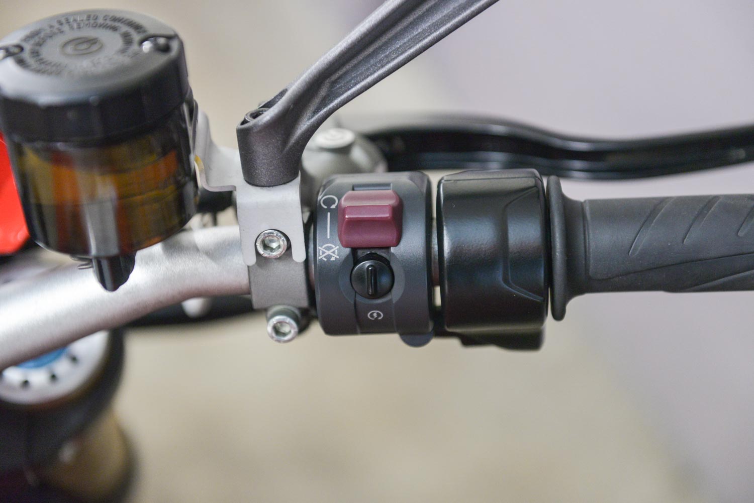 2015 Ducati Monster 1200 S