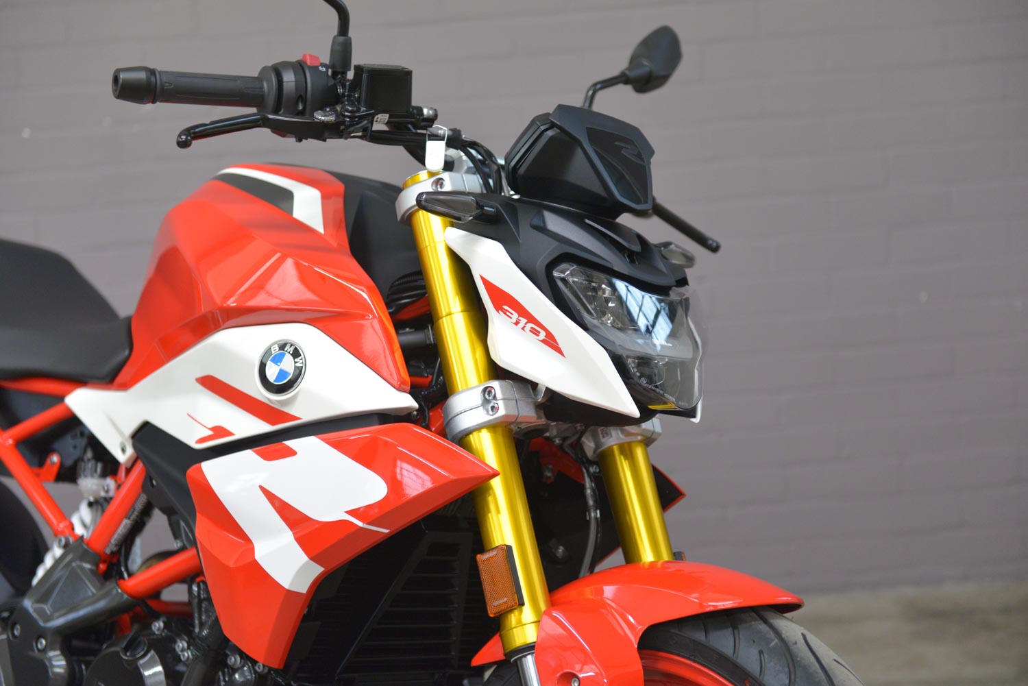 2024 BMW G 310 R