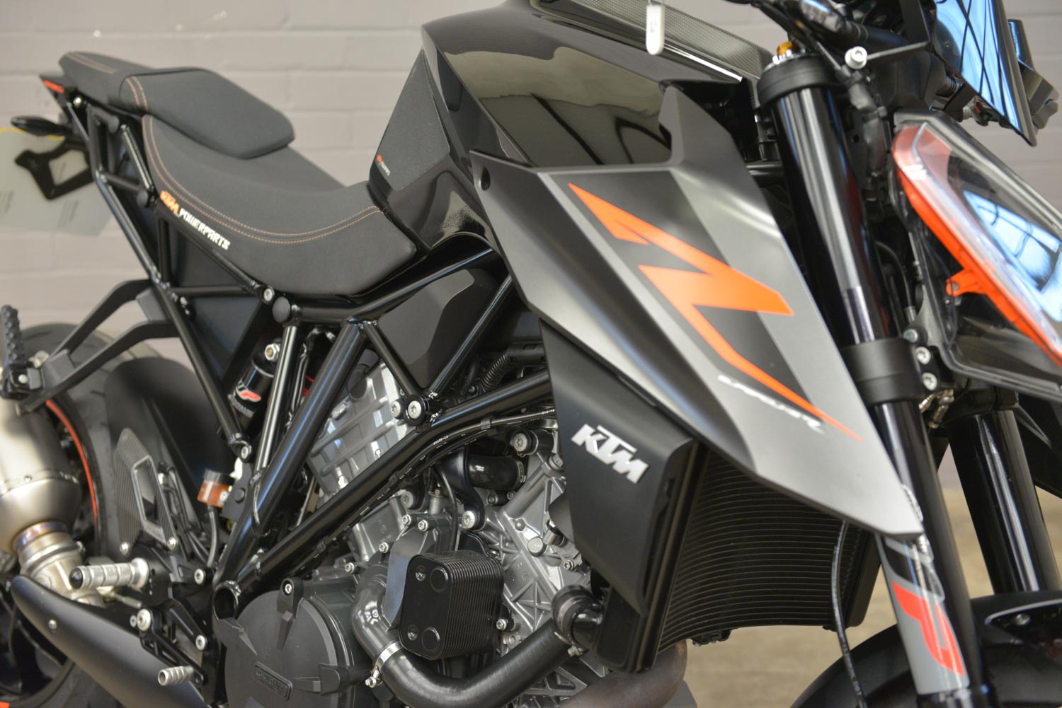 2019 KTM Superduke 1290 R
