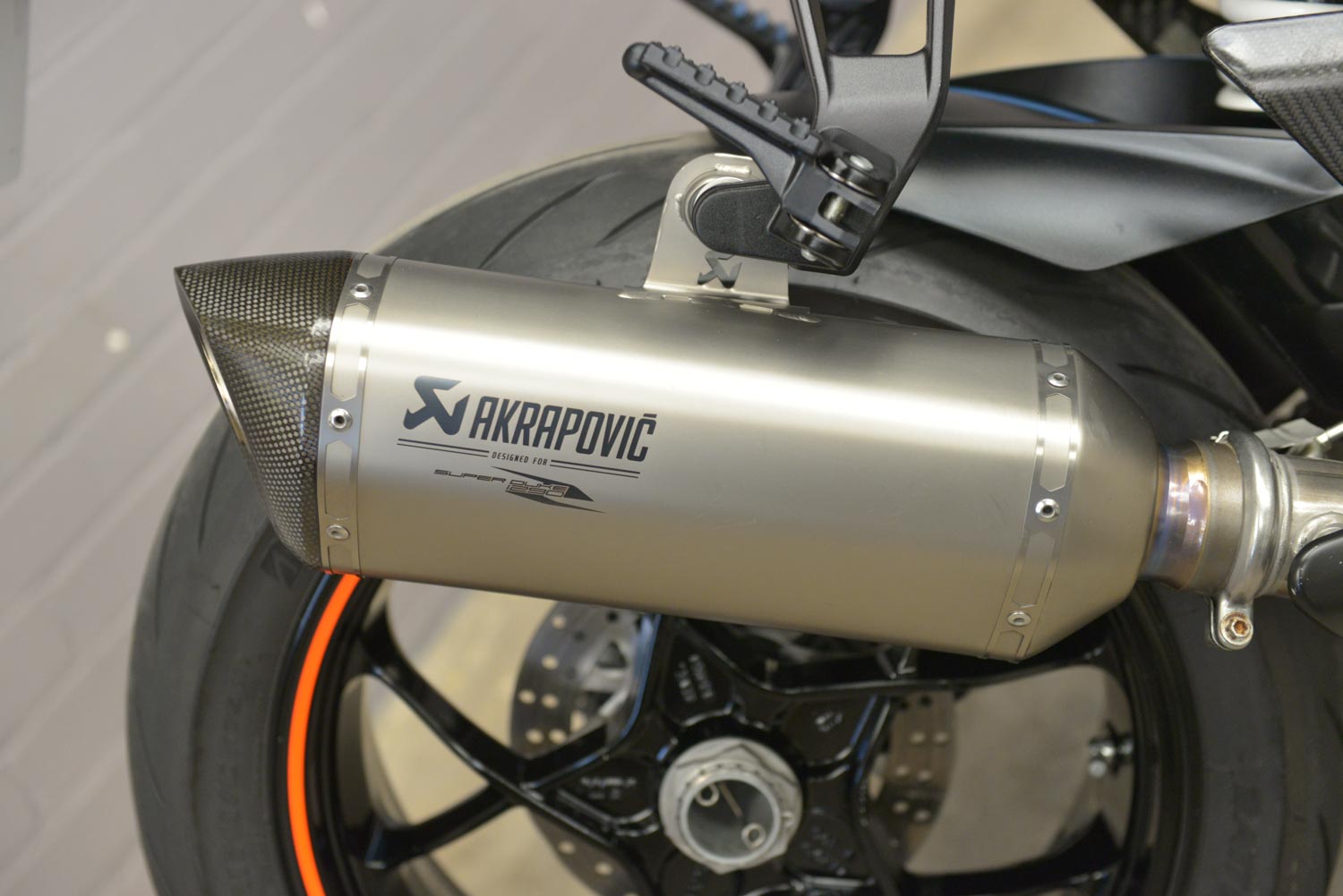 2019 KTM Superduke 1290 R