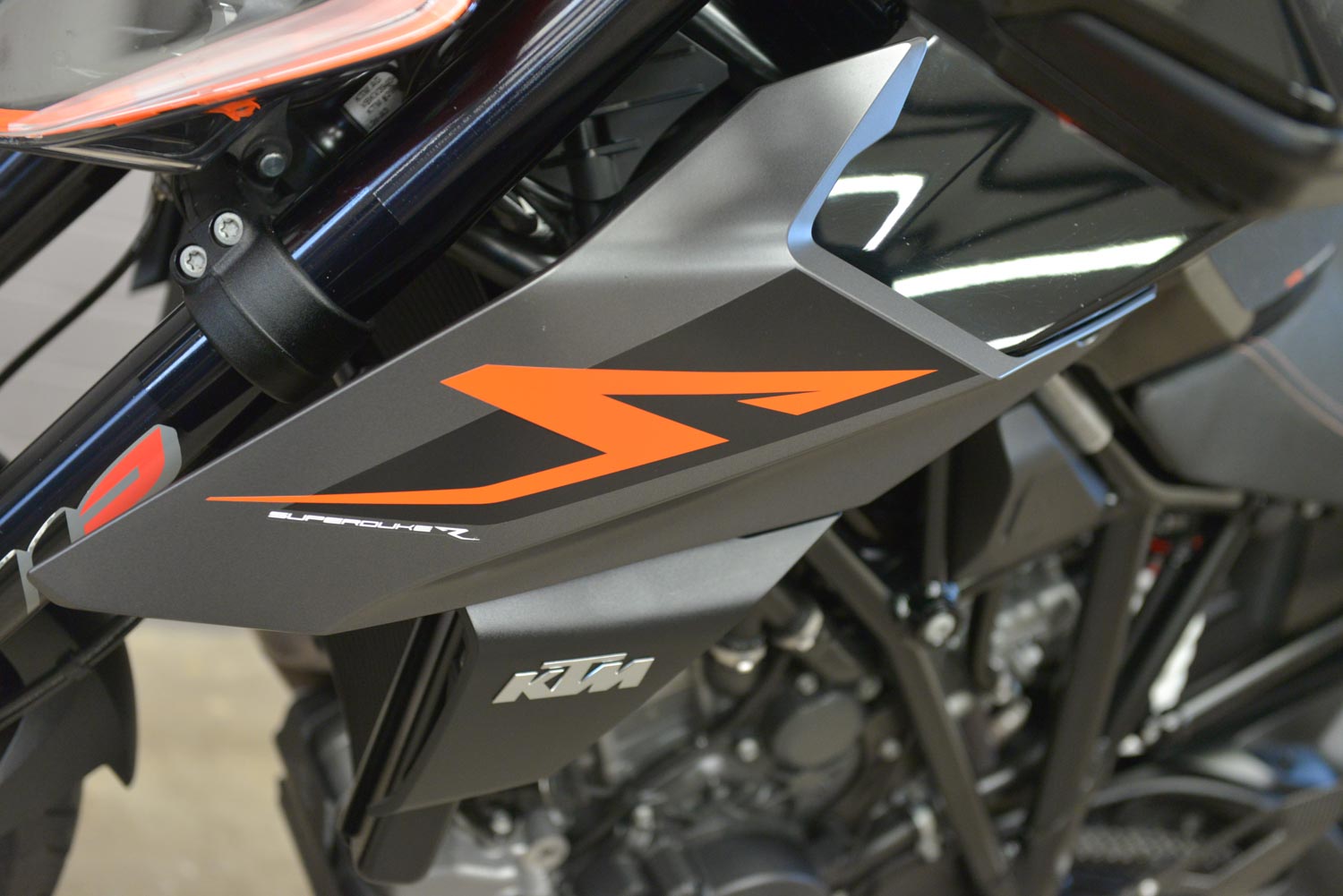 2019 KTM Superduke 1290 R