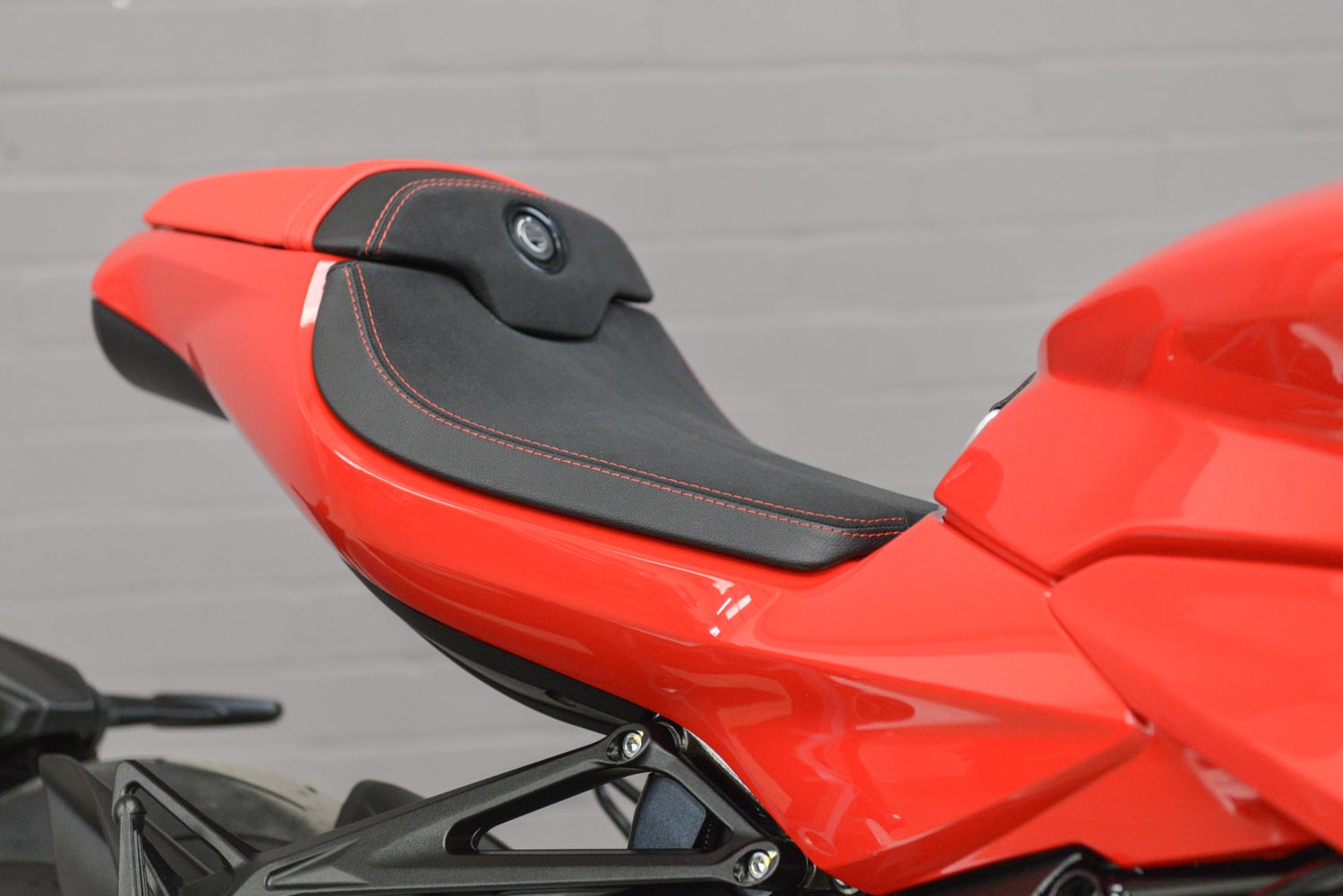 2025 MV Agusta Superveloce 800
