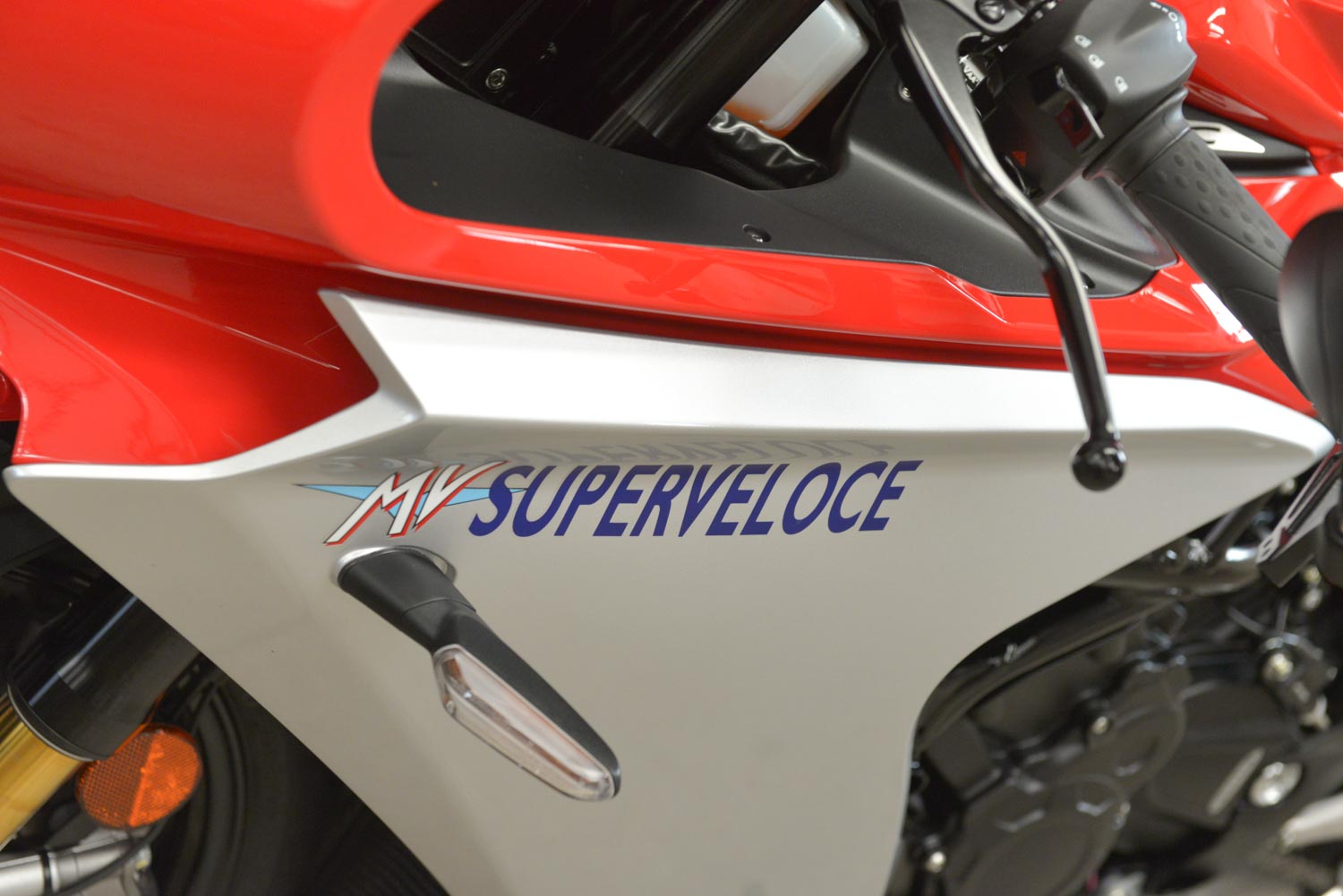 2025 MV Agusta Superveloce 800
