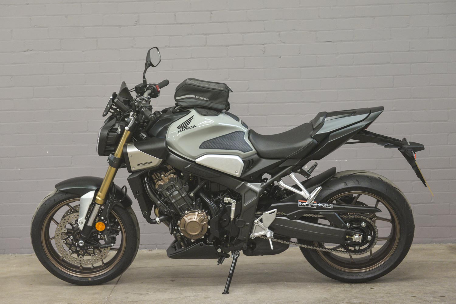 2025 Honda CB 650 R E-Clutch