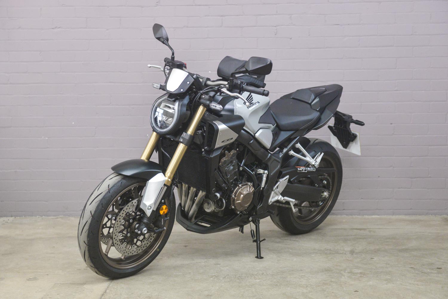 2025 Honda CB 650 R E-Clutch