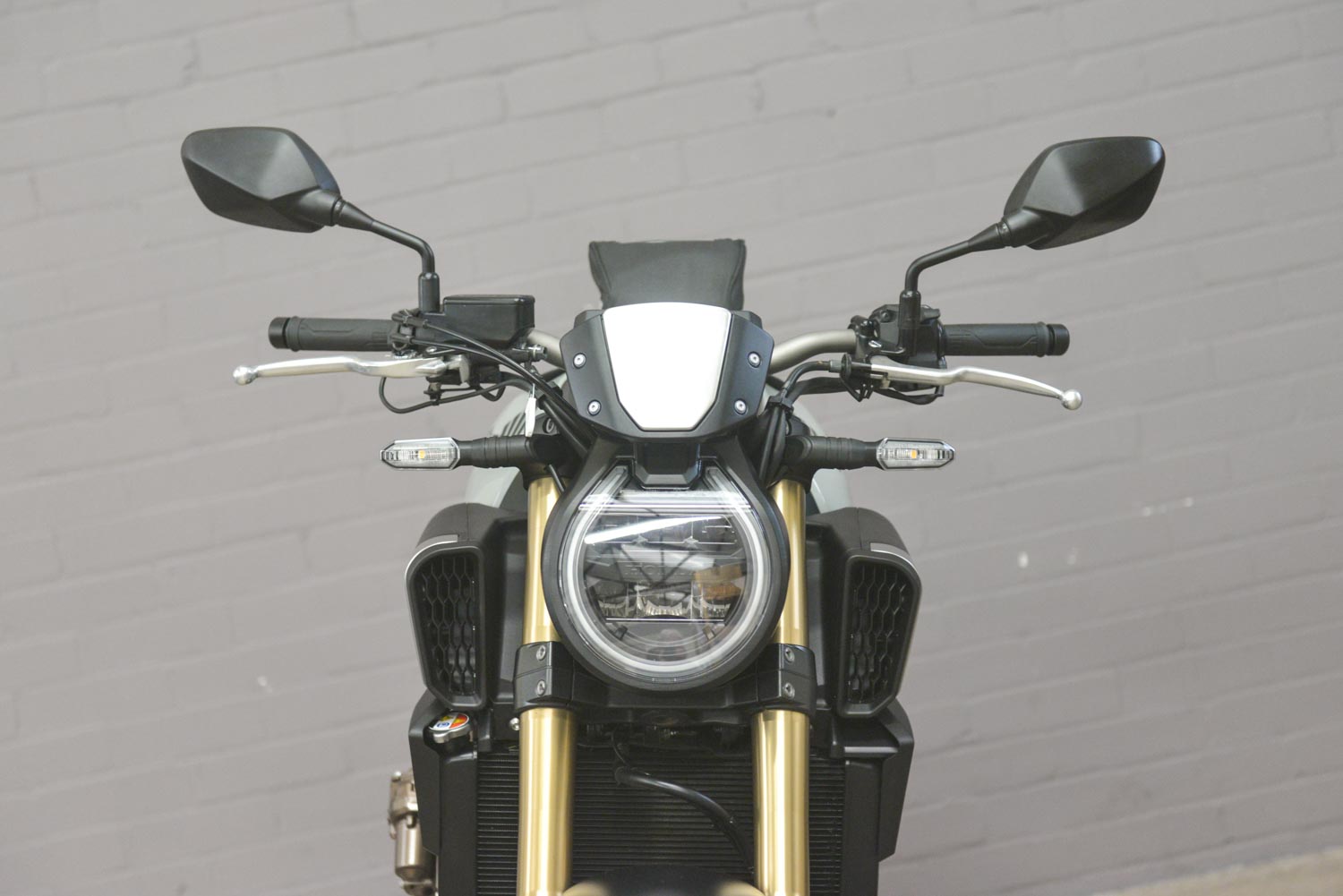 2025 Honda CB 650 R E-Clutch