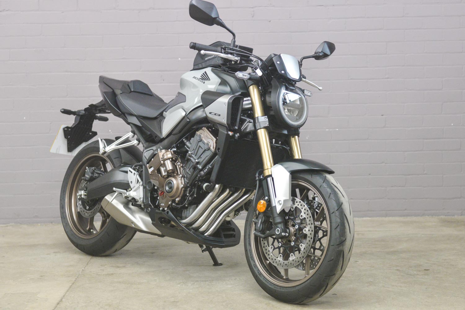 2025 Honda CB 650 R E-Clutch