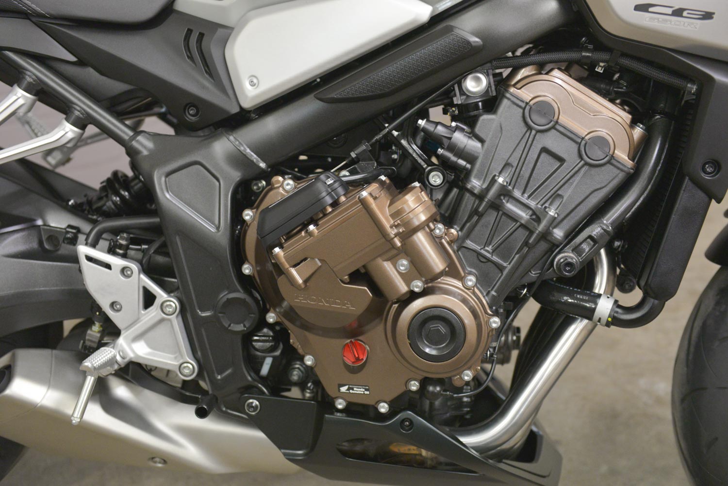 2025 Honda CB 650 R E-Clutch