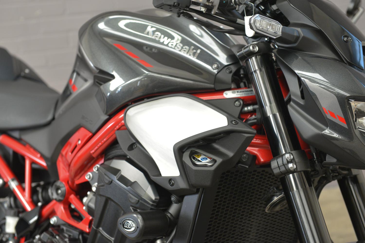 2025 Kawasaki Z 900 R ***** SOLD *****
