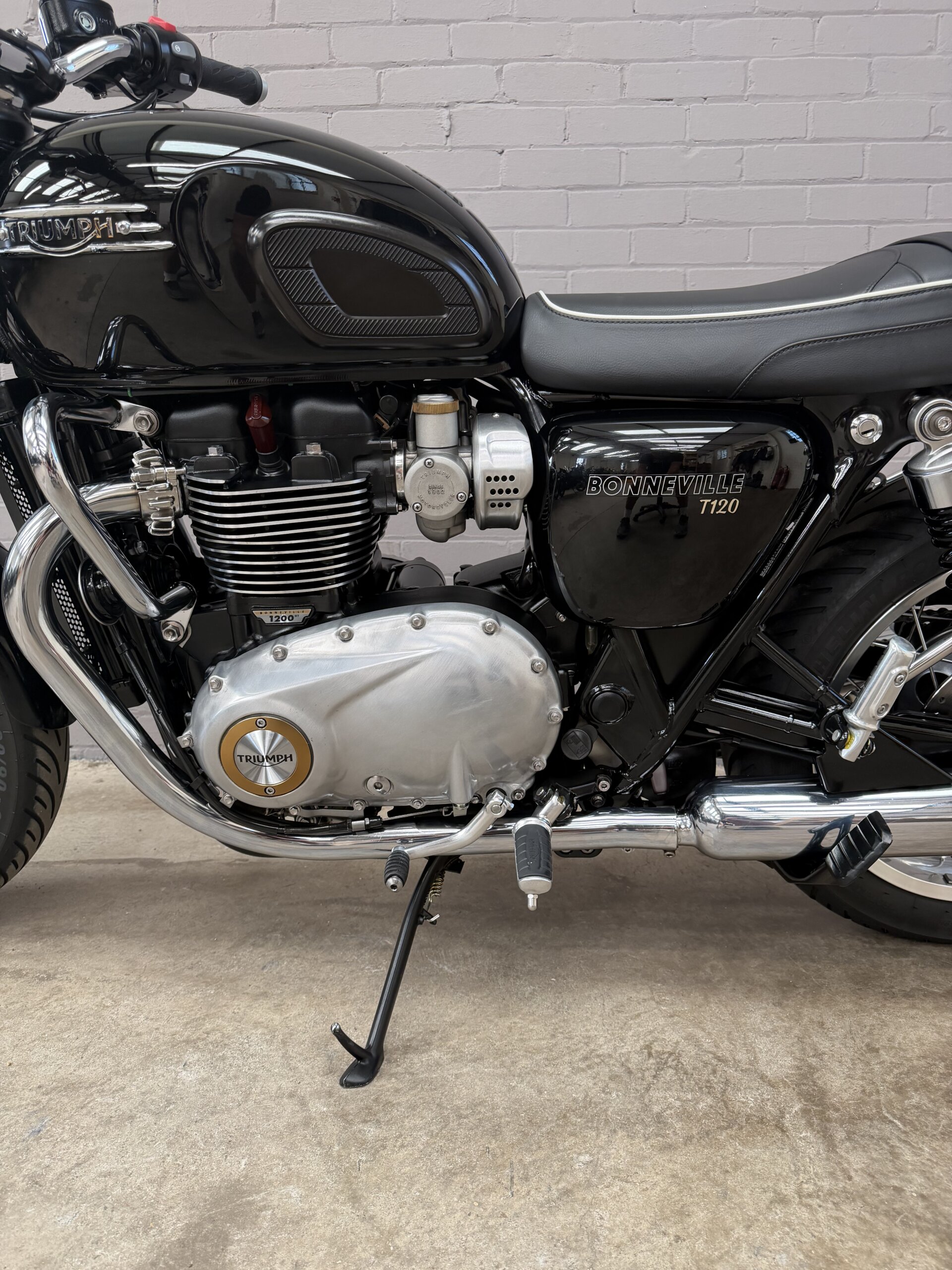 2023 Triumph Bonneville T120