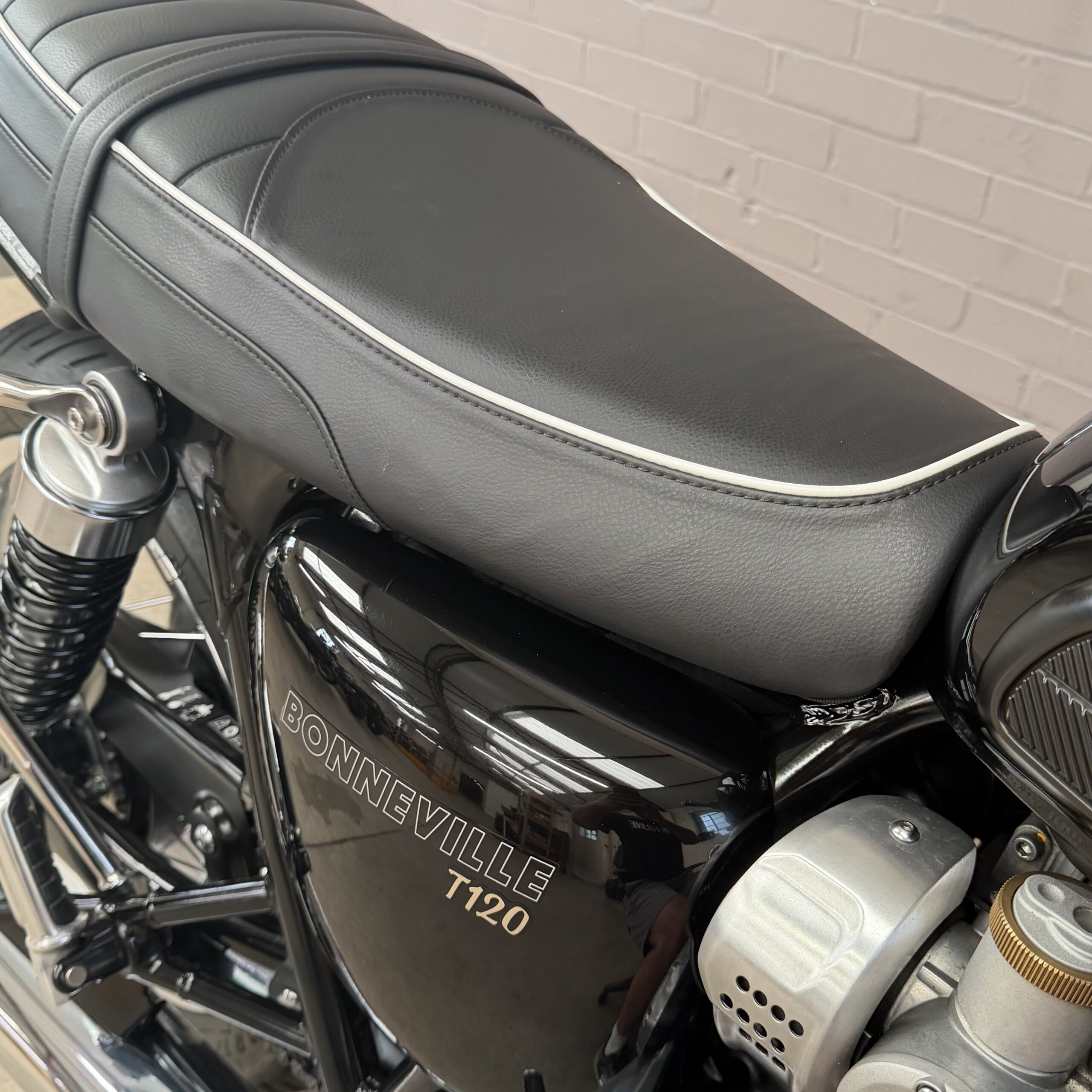 2023 Triumph Bonneville T120