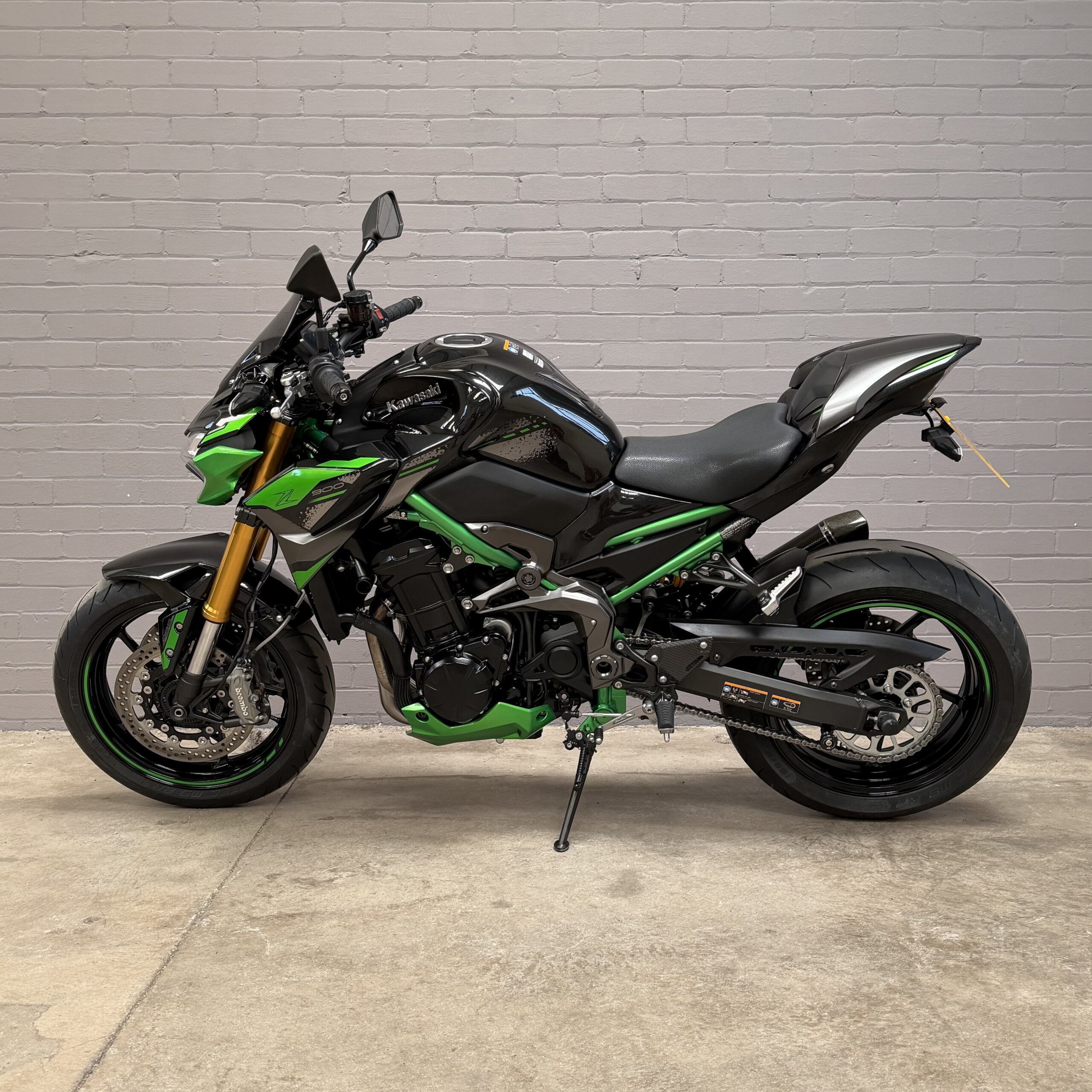 2024 Kawasaki Z 900 R SE Performance Edition