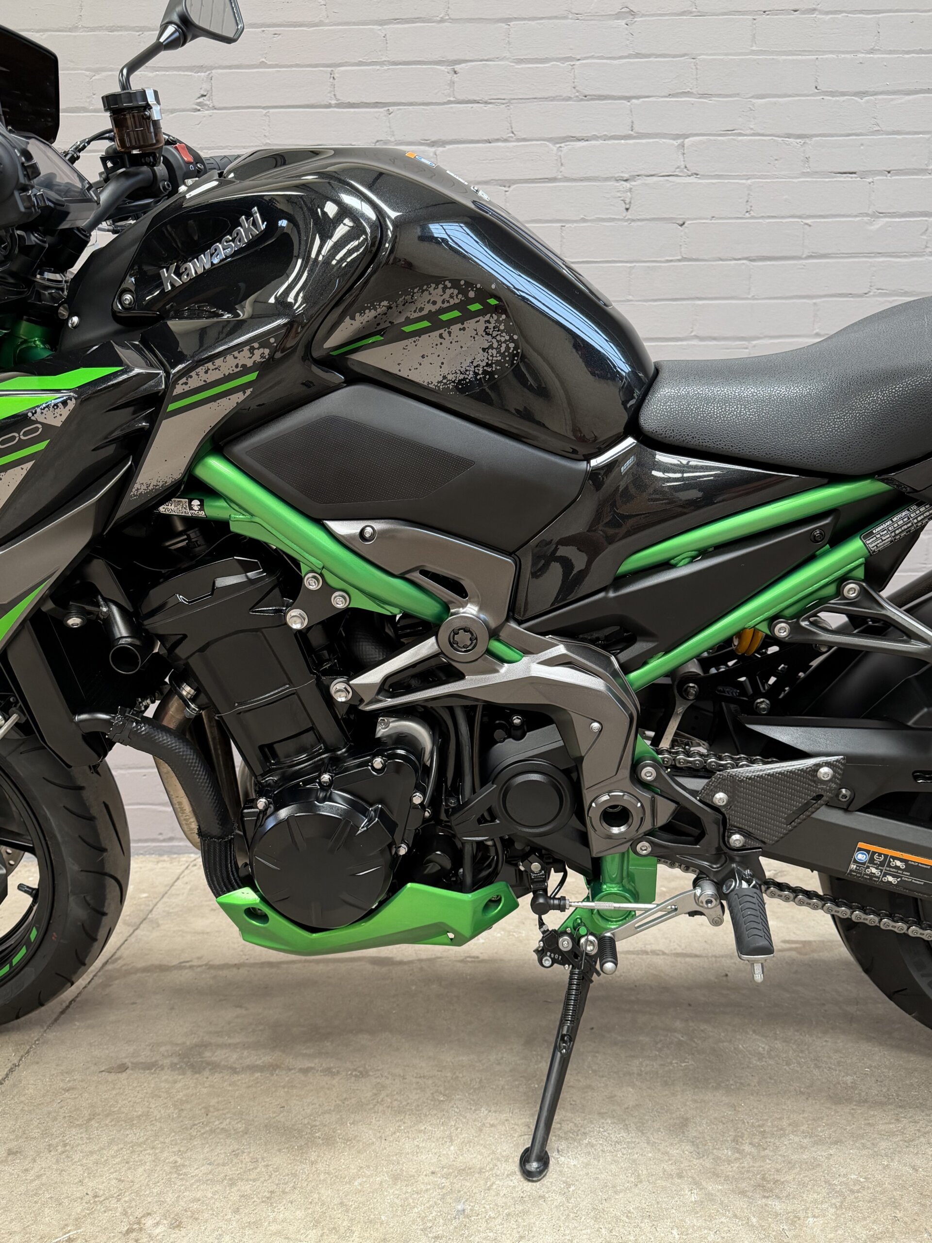 2024 Kawasaki Z 900 R SE Performance Edition