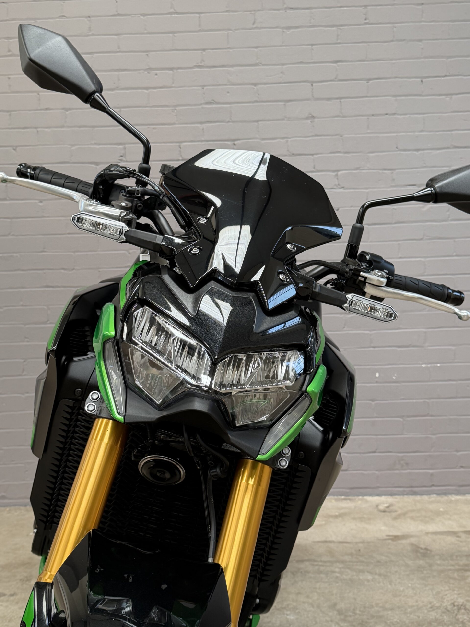 2024 Kawasaki Z 900 R SE Performance Edition