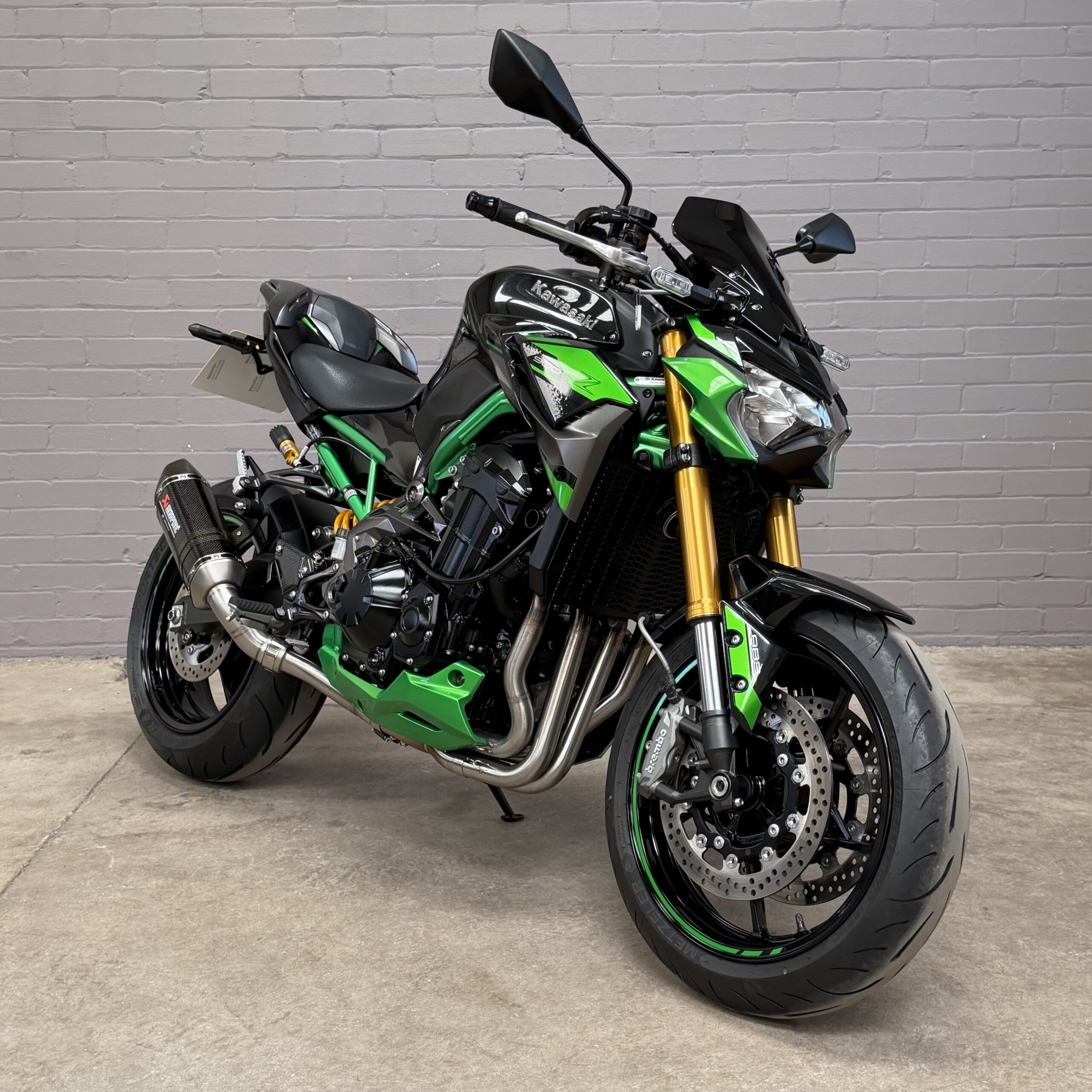 2024 Kawasaki Z 900 R SE Performance Edition