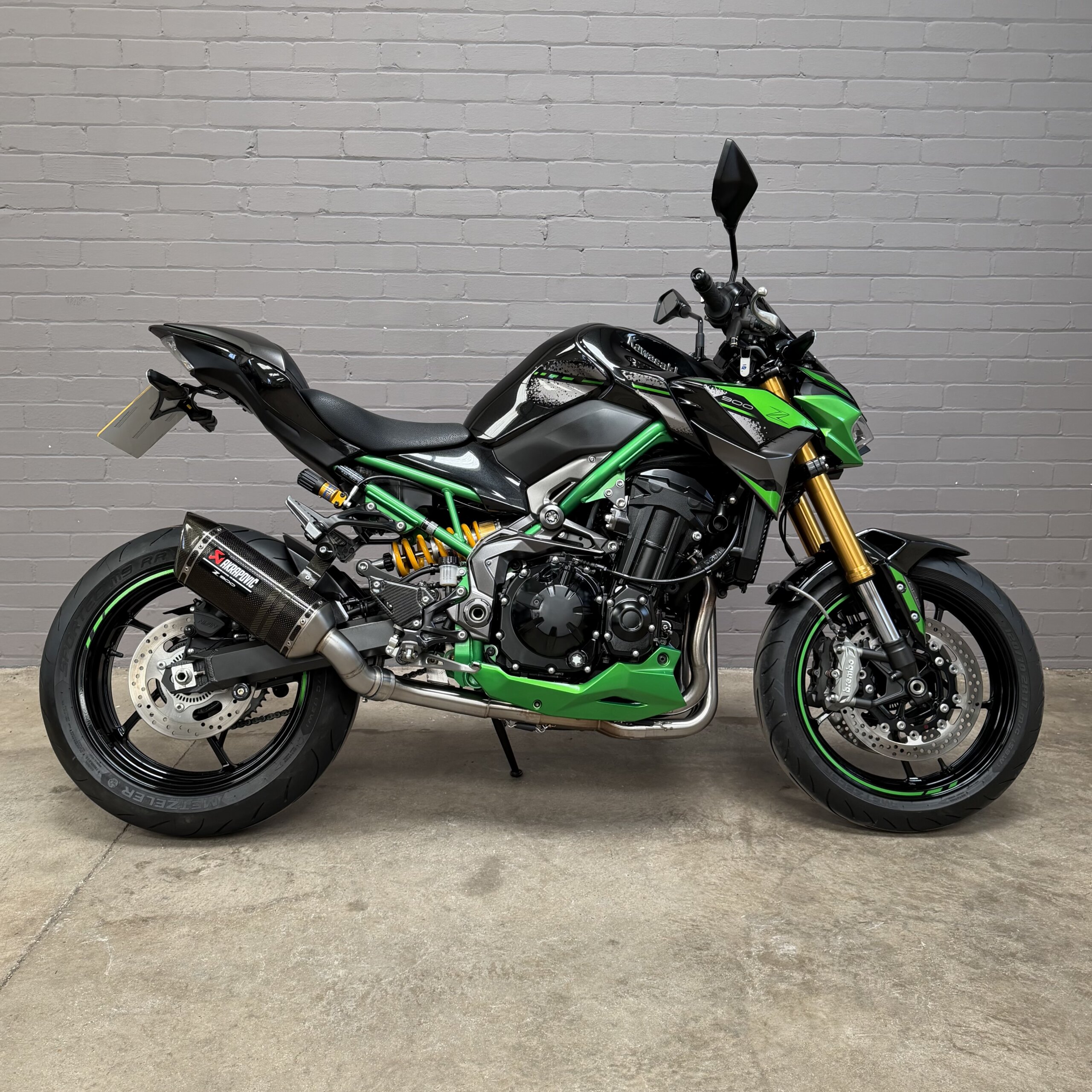 2024 Kawasaki Z 900 R SE Performance Edition