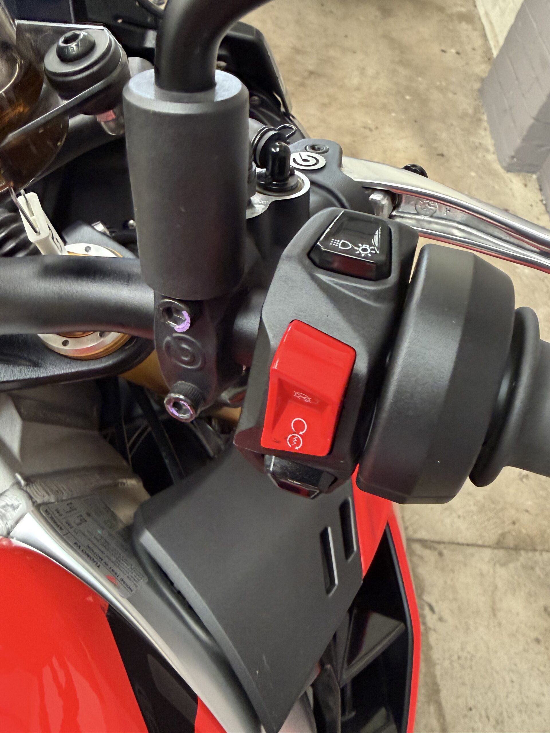 2024 Aprilia Tuono 1100 V4 Factory