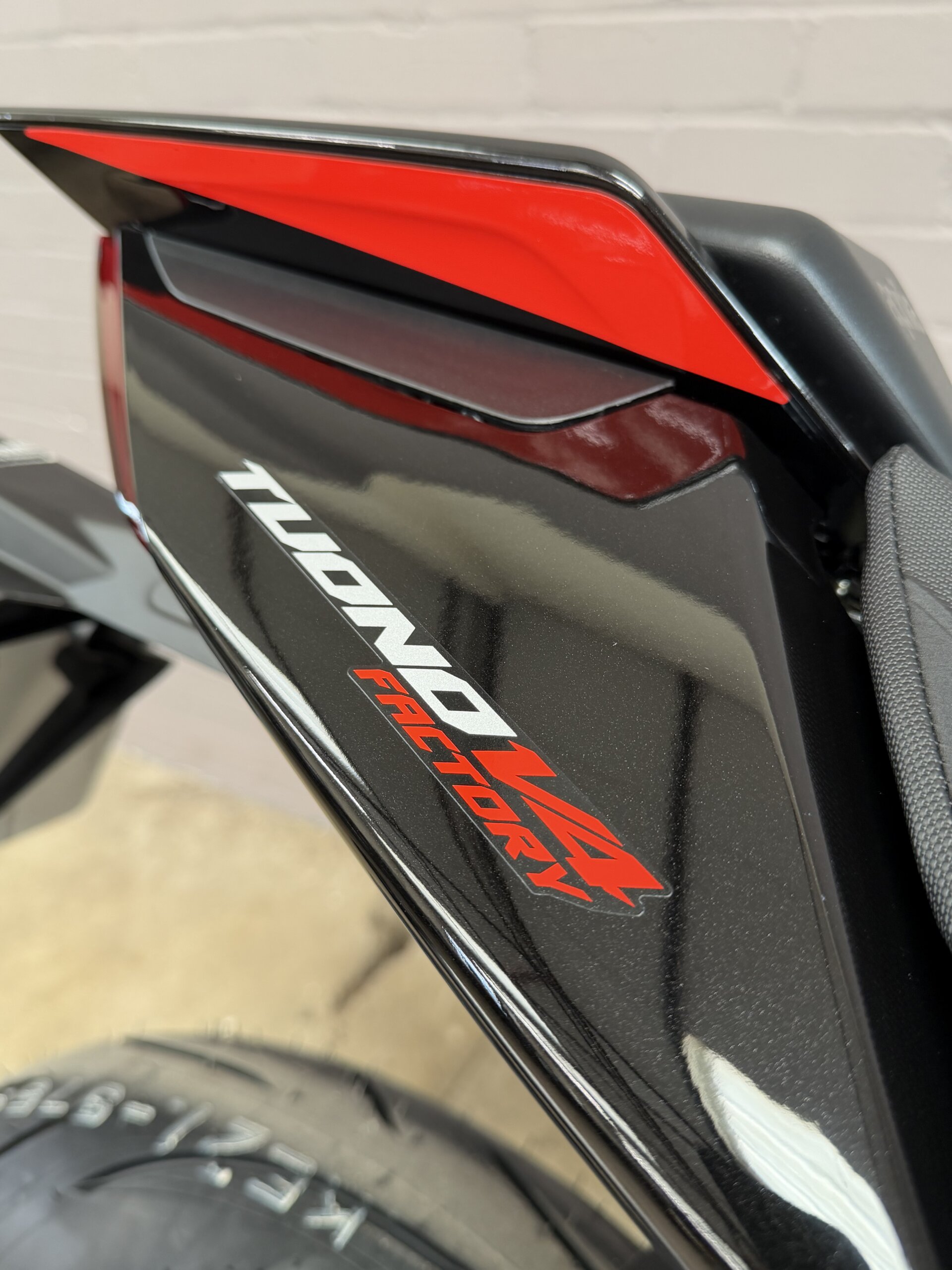 2024 Aprilia Tuono 1100 V4 Factory